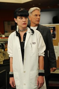 NCIS – S07E08 – Power Down