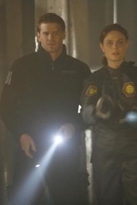 Bones – S01E16 – The Woman in the Tunnel