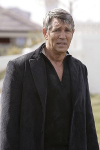 Heroes – S01E17 – Chapter Seventeen ‘Company Man’