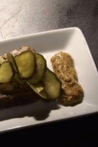 Bizarre Foods with Andrew Zimmern – S01E05 – Gulf Coast