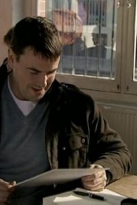 Pulling – S02E06 – Episode #2.6
