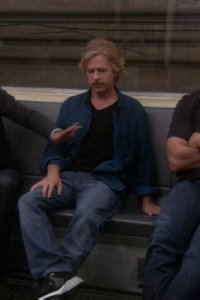 Rules of Engagement – S07E10 – Unpleasant Surprises