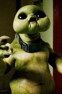 The Sarah Jane Adventures – S01E01 – Revenge of the Slitheen: Part One
