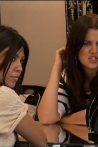Keeping Up with the Kardashians – S01E02 – Managing Mom