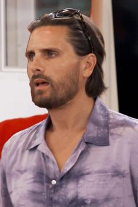 Keeping Up with the Kardashians – S20E02 – No Comment