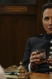 Murdoch Mysteries – S19E02 – Diamonds in the Sand