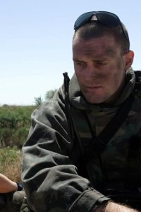 Generation Kill – S01E05 – A Burning Dog