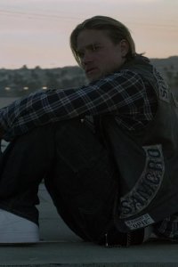 Sons of Anarchy – S07E08 – The Separation of Crows