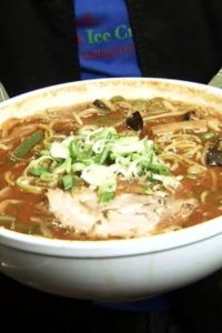 Man v. Food – S01E13 – Los Angeles