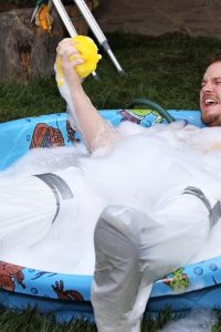 Parks and Recreation – S01E04 – Boys’ Club