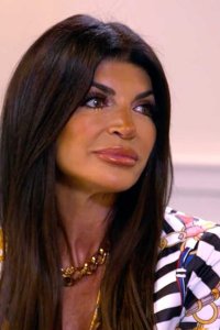 The Real Housewives of New Jersey – S14E07 – Gifts & Receipts