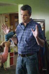 The Middle – S01E06 – The Front Door