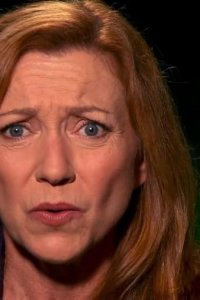 Celebrity Ghost Stories – S05E11 – Julie White/Roger Bart/Dominique Swain/Thomas Ian Nicholas