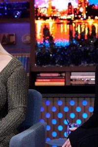 Watch What Happens Live with Andy Cohen – S22E25 – Amy Schumer & Brianne Howey
