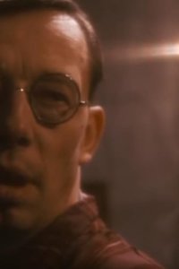 Berlin Alexanderplatz – S01E03 – Ein Hammer auf den Kopf kann die Seele verletzen