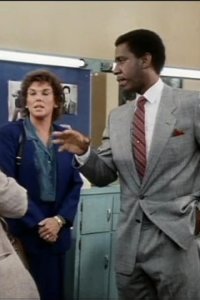 Cagney & Lacey – S07E02 – The City Is Burning