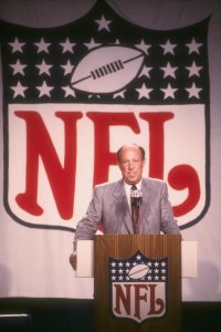 Frontline – S01E01 – An Unauthorized History of the NFL