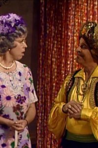 Mama’s Family – S06E17 – Guess Who’s Going to Dinner