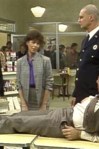 Night Court – S01E08 – Quadrangle of Love