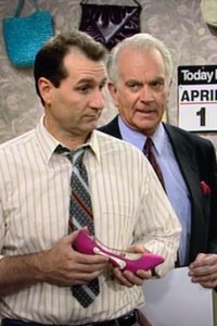 Married… with Children – S08E20 – The D’Arcy Files