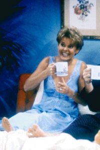 Married… with Children – S10E25 – Kiss of the Coffee Woman