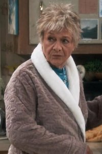 Roseanne – S10E06 – No Country for Old Women