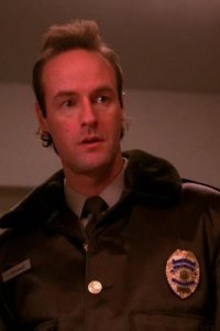 Twin Peaks – S01E07 – Realization Time