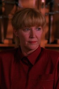 Twin Peaks – S02E11 – Masked Ball