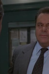 Law & Order – S02E19 – The Fertile Fields