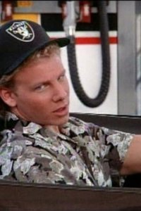 Beverly Hills, 90210 – S01E14 – East Side Story