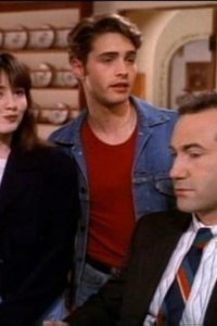 Beverly Hills, 90210 – S01E17 – Stand (Up) and Deliver