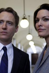 Law & Order – S20E15 – Brilliant Disguise
