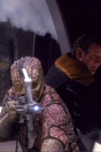 Star Trek: Deep Space Nine – S01E06 – Captive Pursuit