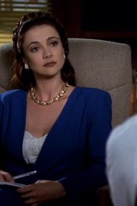 Lois & Clark: The New Adventures of Superman – S02E01 – Madame Ex