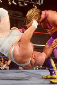 WWE Raw – S01E23 – Banzai!