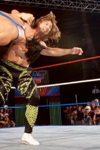 WWE Raw – S01E37 – Square Dance