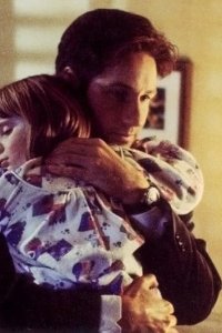 The X-Files – S05E07 – Emily