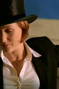 The X-Files – S07E08 – The Amazing Maleeni