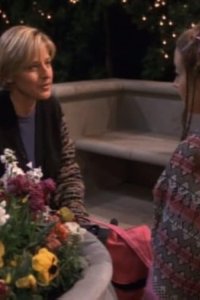 Ellen – S05E12 – Womyn Fest