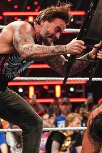 WWE Raw – S33E18 – Plans gone awry