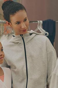Find Me in Paris – S01E06 – Little Mothers