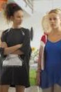 Find Me in Paris – S03E08 – Magic Kiss