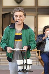 The Goldbergs – S10E02 – That’s a Schwartz Man