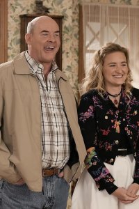 The Goldbergs – S10E14 – Two-Timing Goldbergs