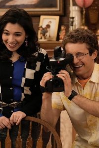 The Goldbergs – S10E22 – Bev to the Future