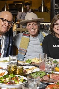 The Circus – S08E02 – Off to the Races