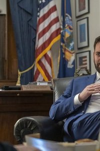 The Circus – S08E03 – Kevin’s House