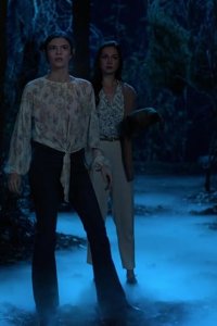 Supergirl – S06E16 – Nightmare in National City