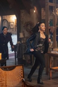 Charmed – S01E18 – The Replacement