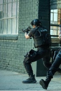 S.W.A.T. Exiles Season 1 Episode 2
